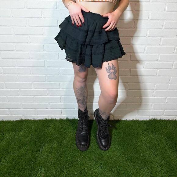 Aerie Rock N Ruffle Mini Skirt Black - Picture 1 of 3